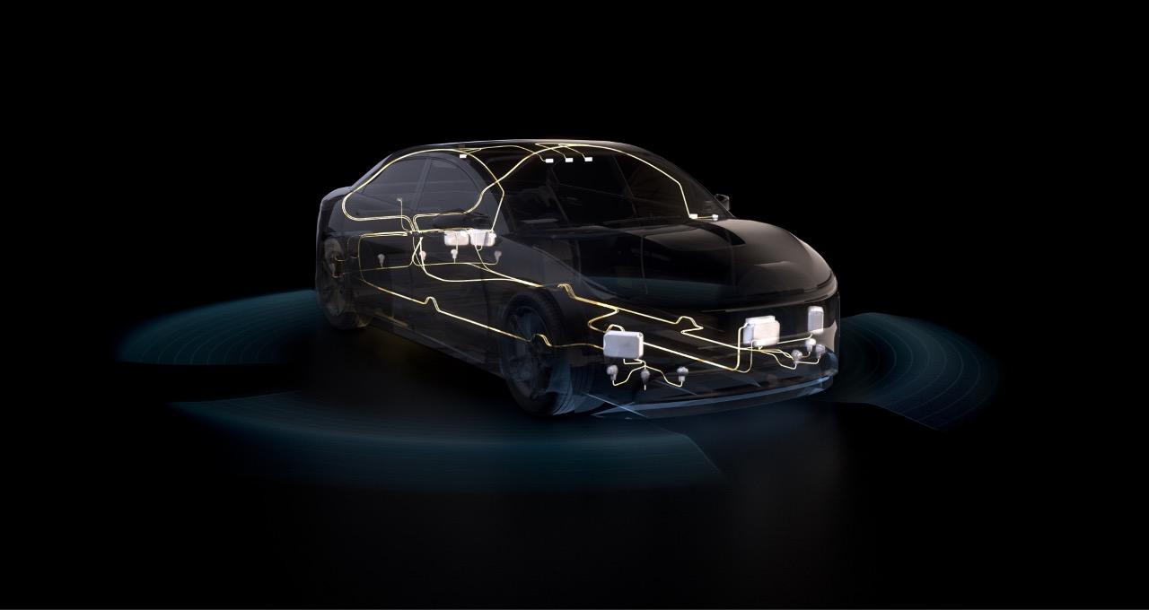 英伟达携手多家车企；加速L4级自动驾驶技术落地；提升智能出行体验。