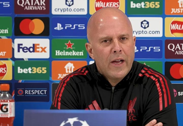 卡拉格质疑球队整体性;斯洛特坚定回击:韧性证明我们是一个集体。 体育新闻