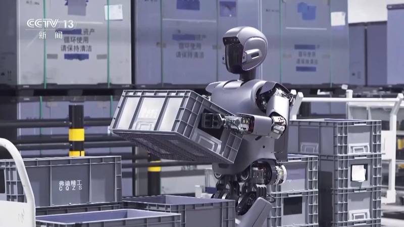  当冰冷的机器学会温柔：触觉技术如何重塑生活温度 情感心理