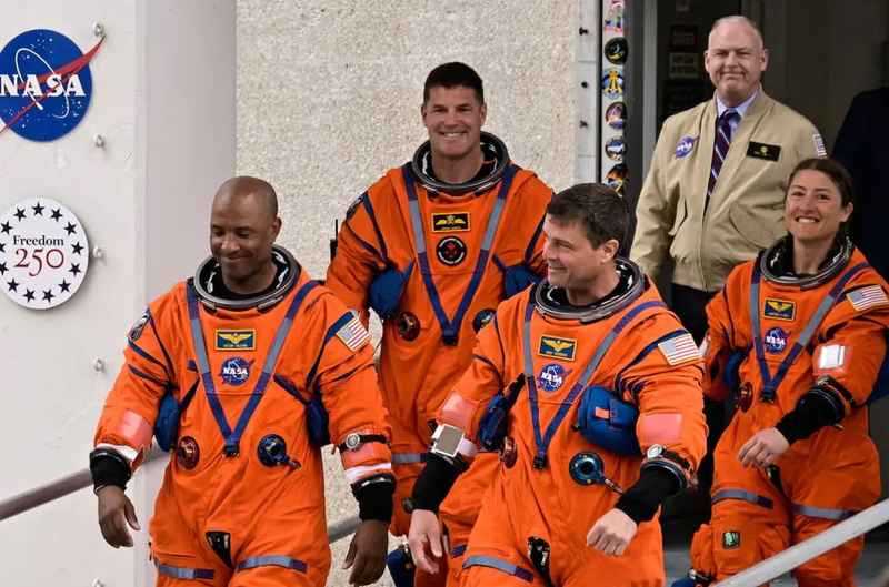  深度解析：阿尔忒弥斯2号如何首次揭开月球东方海38亿年封印 新闻