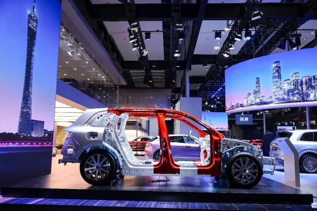  技术财报解码：赛力斯2025数据背后的高端战略护城河 汽车科技