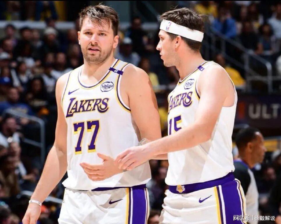  【深度技术解析】湖人后场双核伤退：战术体系崩溃与应急重构的完整复盘 体育新闻