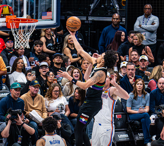  【战术拆解】掘金11连胜背后的深层逻辑：约基奇时代最强纪录如何炼成 体育新闻